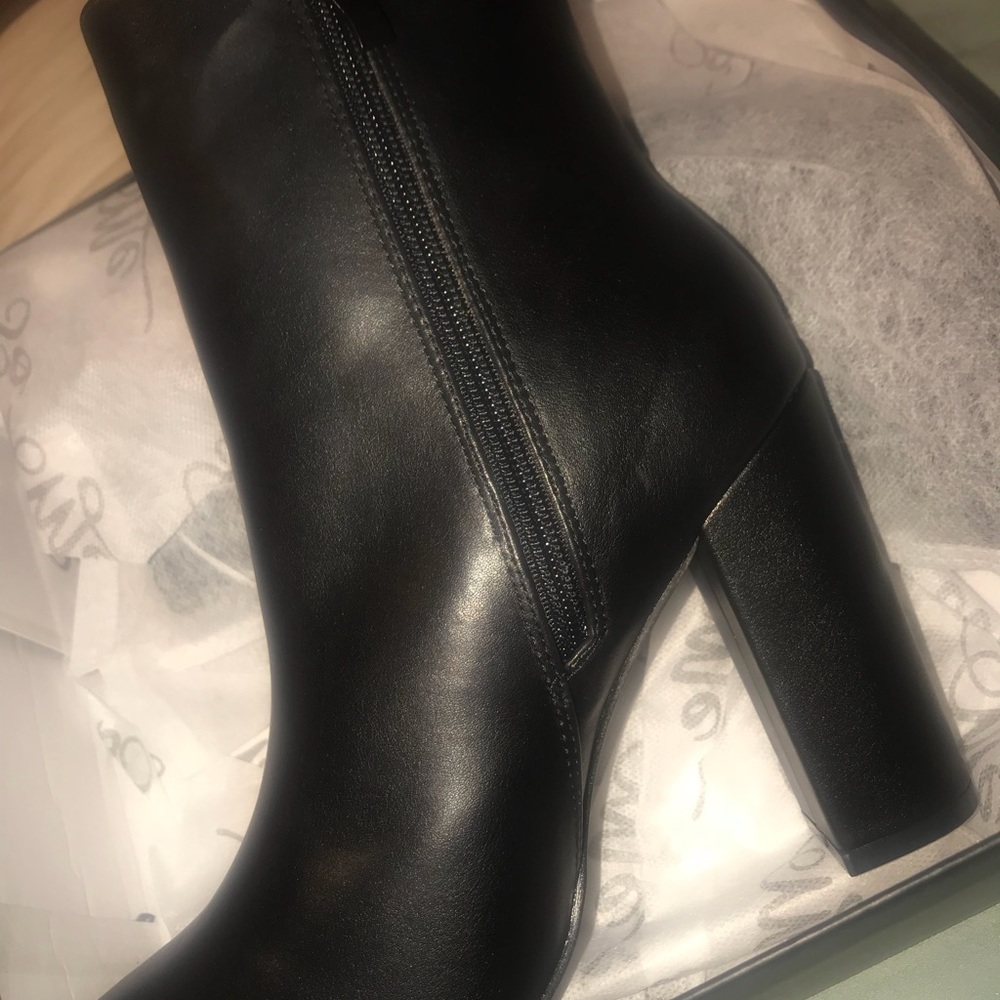 Booties - Picture 4 of 4